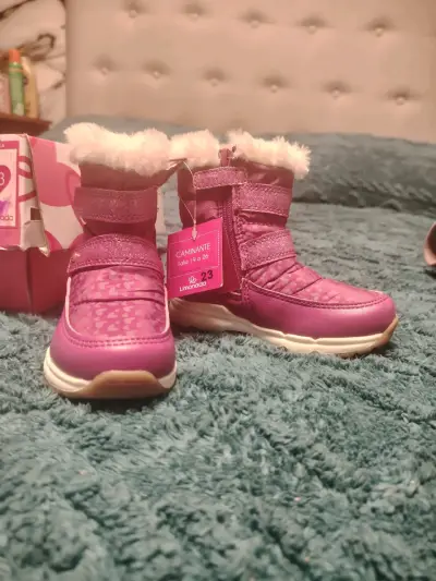 Botas de invierno para niña color rosa con forro de peluche - miniatura 1