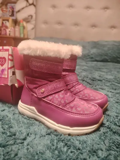 Botas de invierno para niña color rosa con forro de peluche - miniatura 2