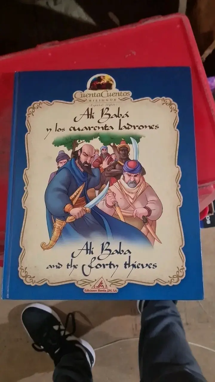 Libro Ali Babá y los Cuarenta Ladrones Bilingüe