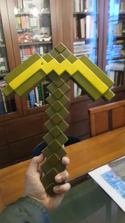 pico de minecraft de oro - miniatura 2