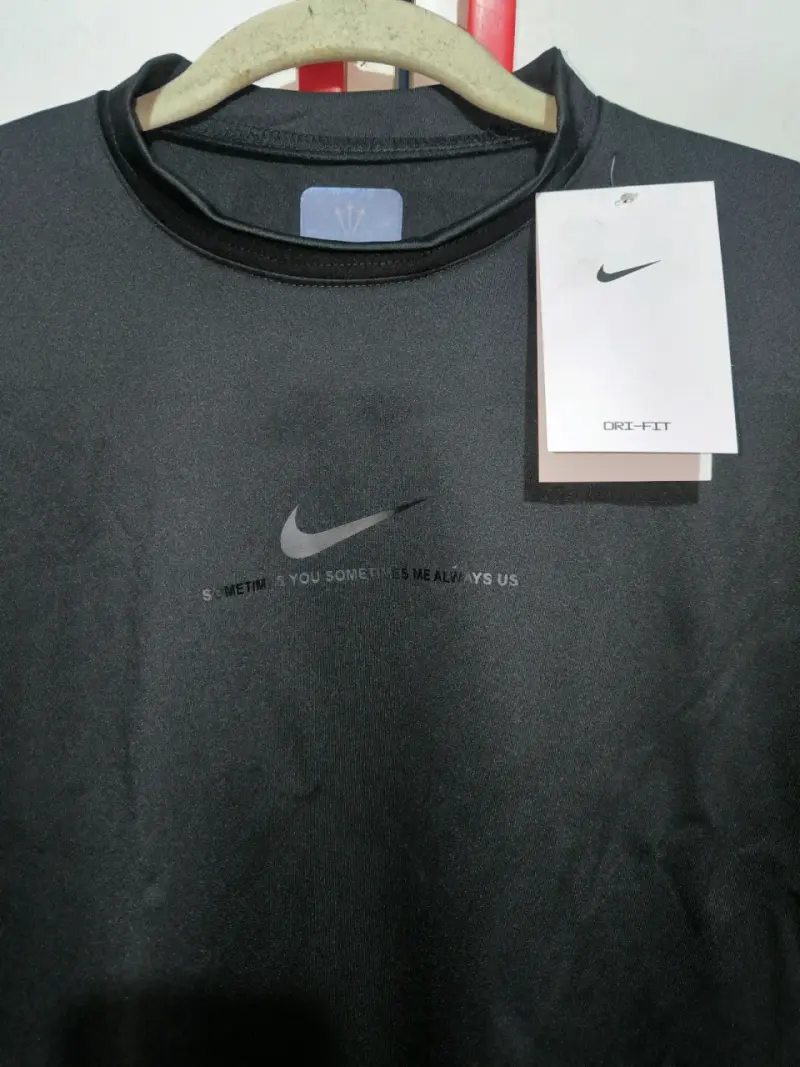 Polera Nike Nocta Dri-Fit Negra Hombre - 2