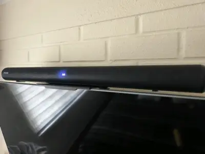 Barra de sonido Aiwa con control remoto - miniatura 1