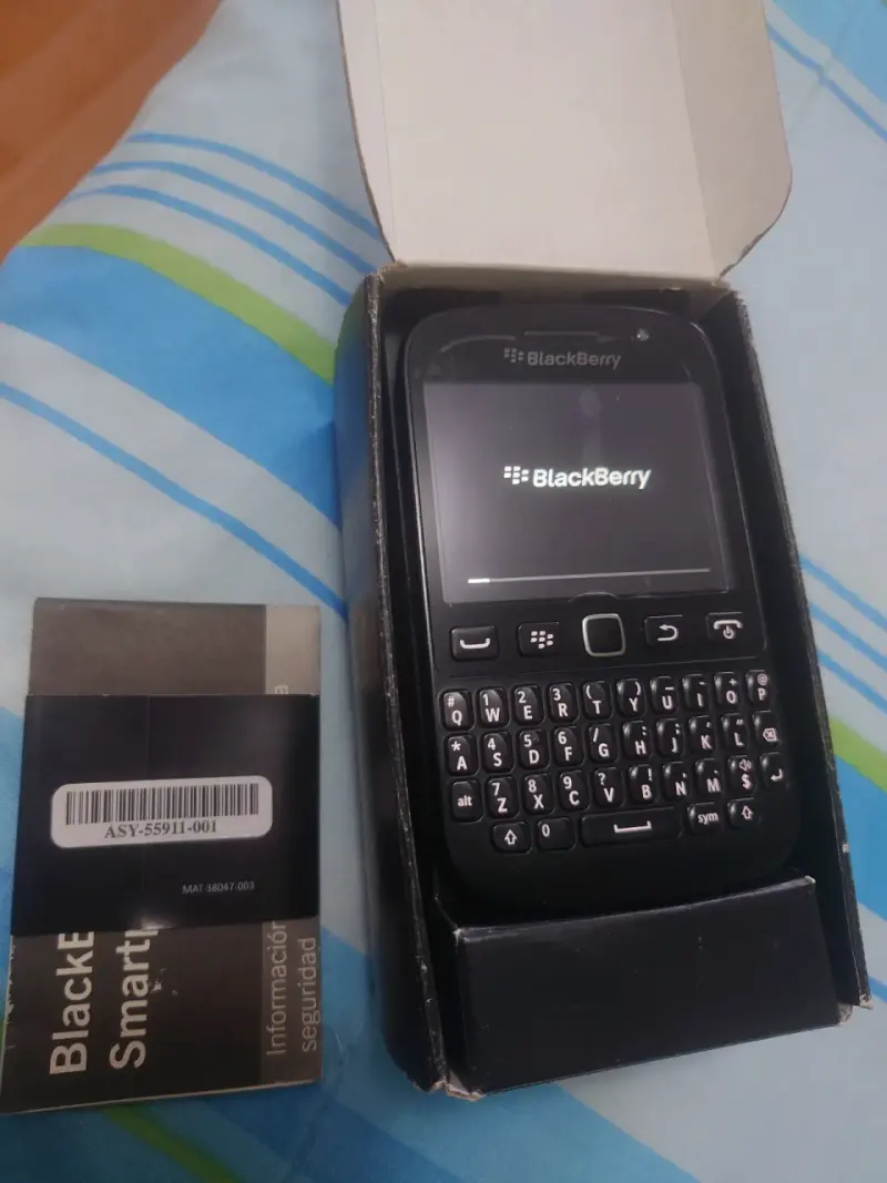 BlackBerry 9720 con caja - 1