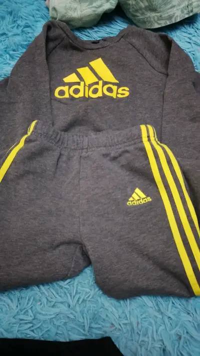 Ropita de bebe talla 2t - miniatura 4