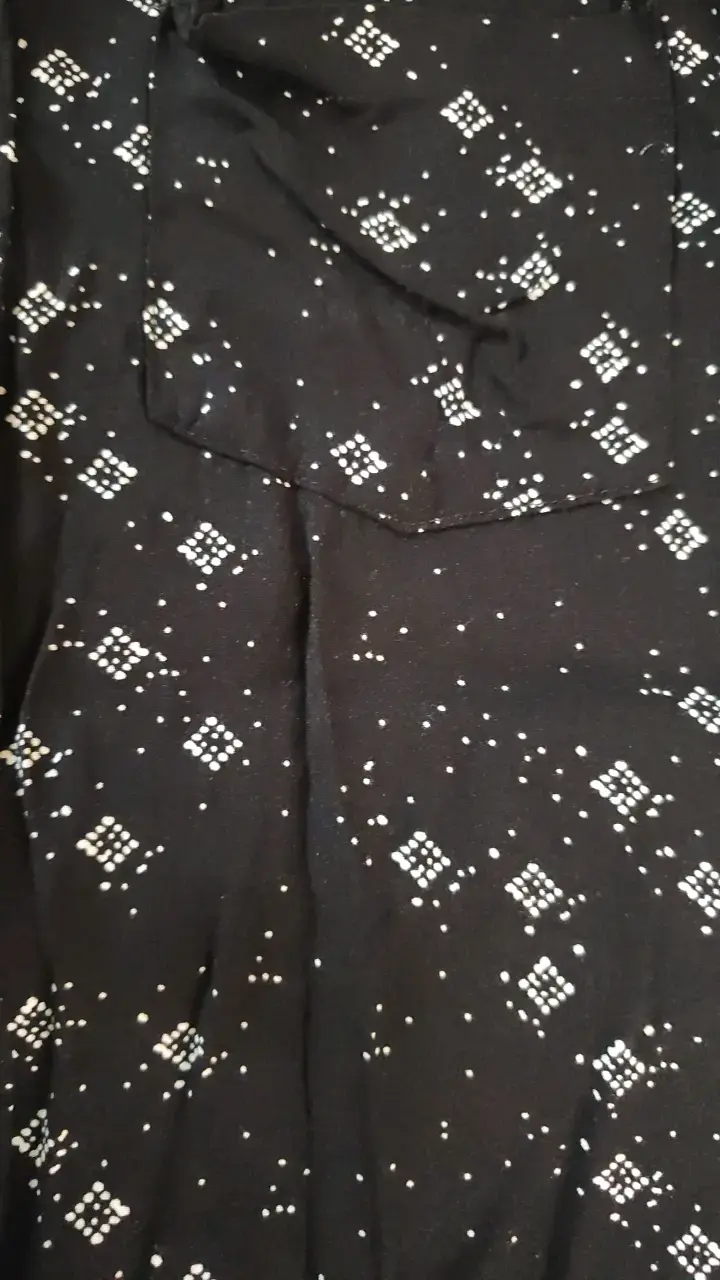 Camisa negra estampada FashionSpark para hombre - 3