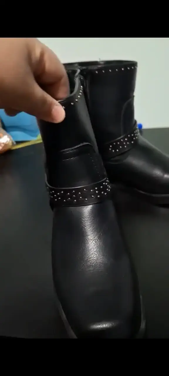 Botines negros con tachas para mujer - 5