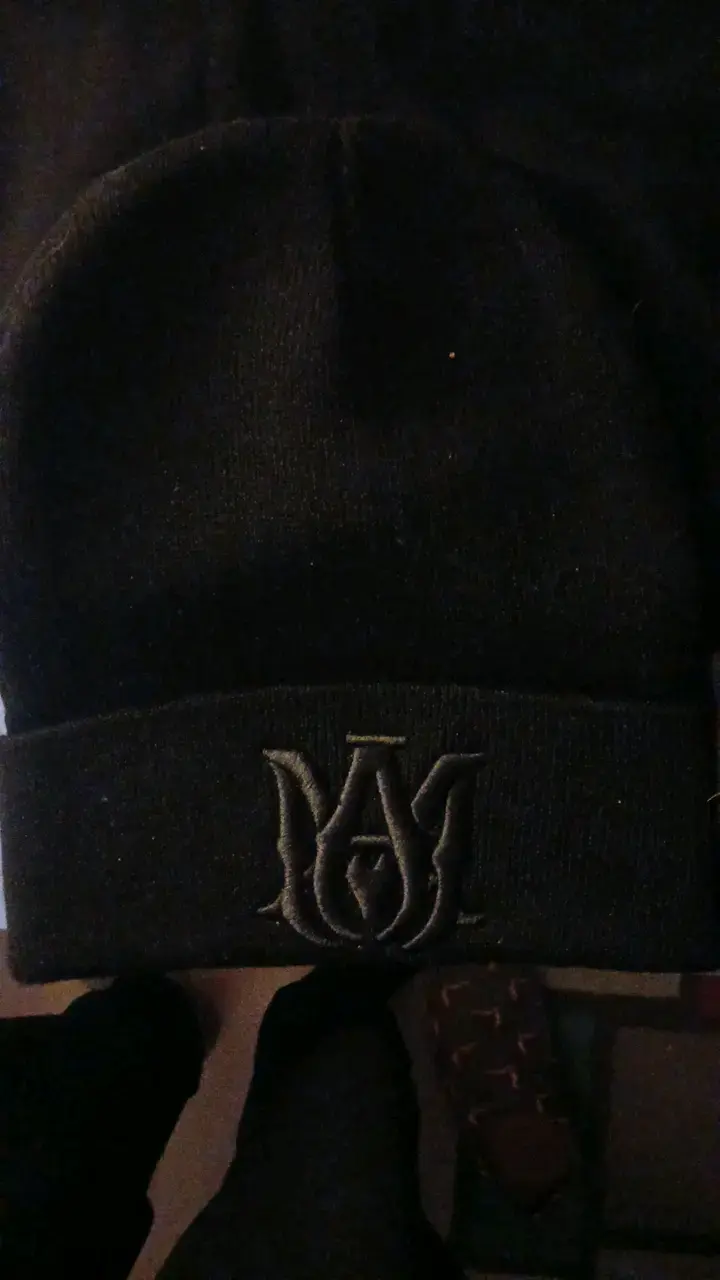 Gorro de lana negro con logo bordado - 2