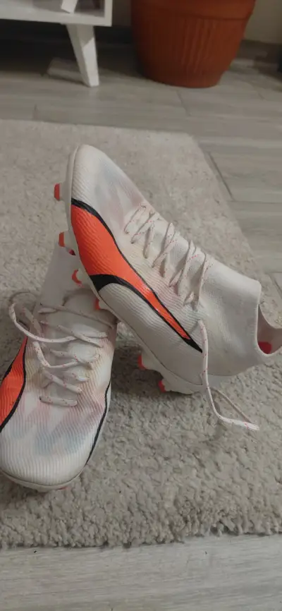 Botines de fútbol Puma Future Z blancos y naranjas - miniatura 1