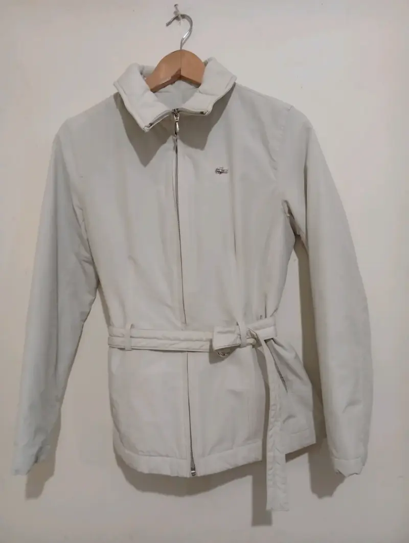Chaqueta Lacoste con cinturón talla s - 2