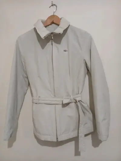 Chaqueta Lacoste con cinturón talla s - miniatura 2