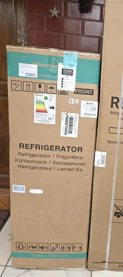 Refrigerador Hisense RD-22DC 165L - miniatura 1
