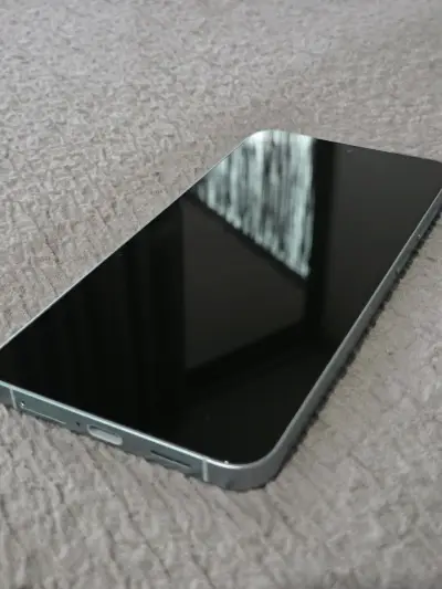 Smartphone Samsung Galaxy S25+ 512GBcon caja - miniatura 3