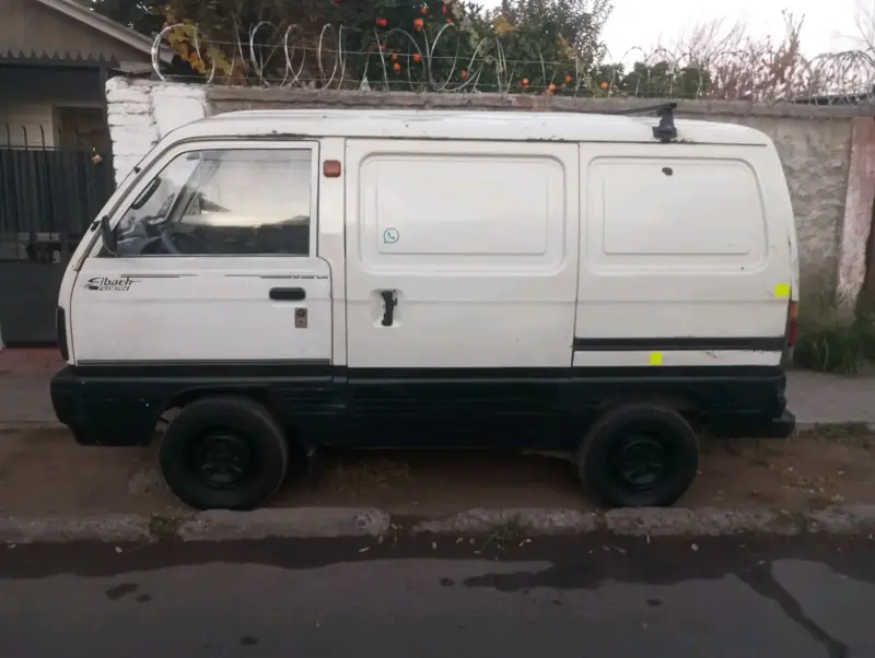 Camioneta Suzuki Carry usada en buen estado - 3