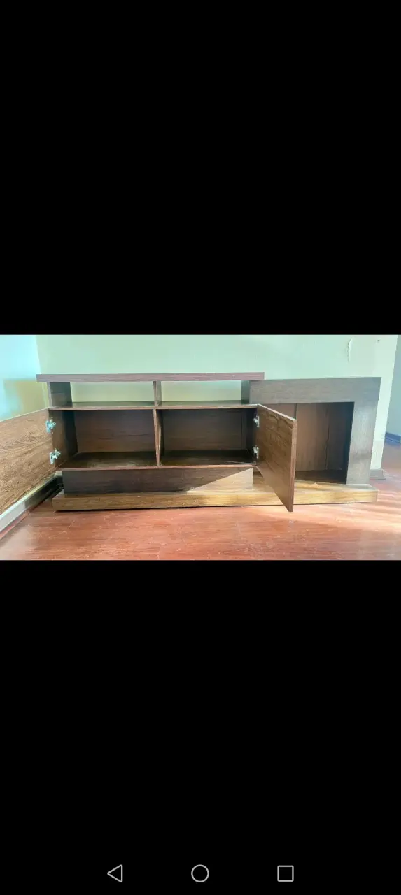 Mueble de TV de madera con almacenamiento - 3