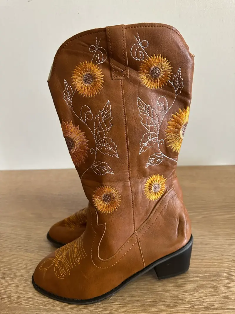 Botas vaqueras bordadas con girasoles 36 - 3