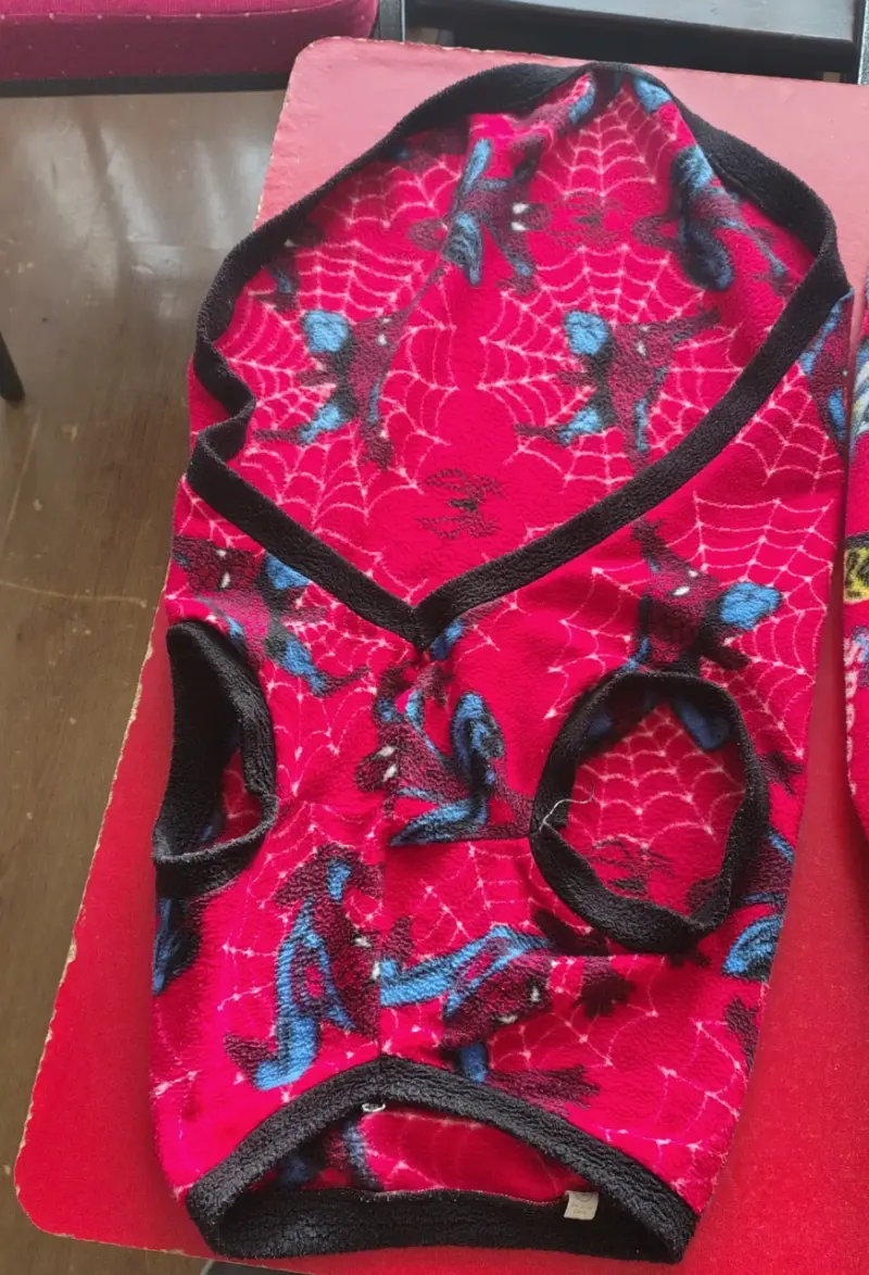 Capita para perro 8x con diseño de superhéroe - 2