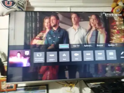 Smart TV Philips 55 pulgadas con control remoto - miniatura 2