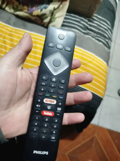 Smart TV Philips 55 pulgadas con control remoto - miniatura 4