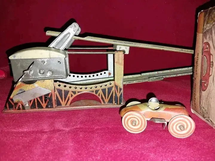 Juguete vintage Auto Acrobata de metal - 4