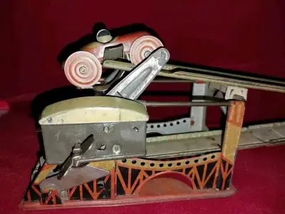 Juguete vintage Auto Acrobata de metal - miniatura 6