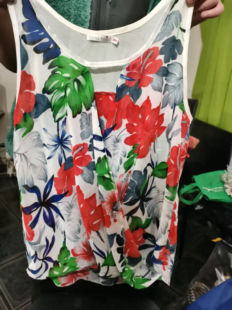 Blusa sin mangas floral Derek Heart - 1