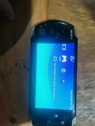 Consola portátil Sony PSP reparar - miniatura 3