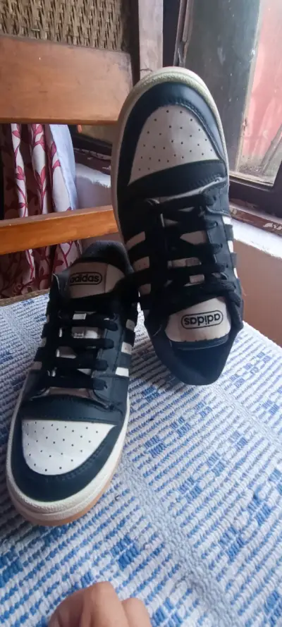 Zapatillas urbanas Adidas Break Star - miniatura 1