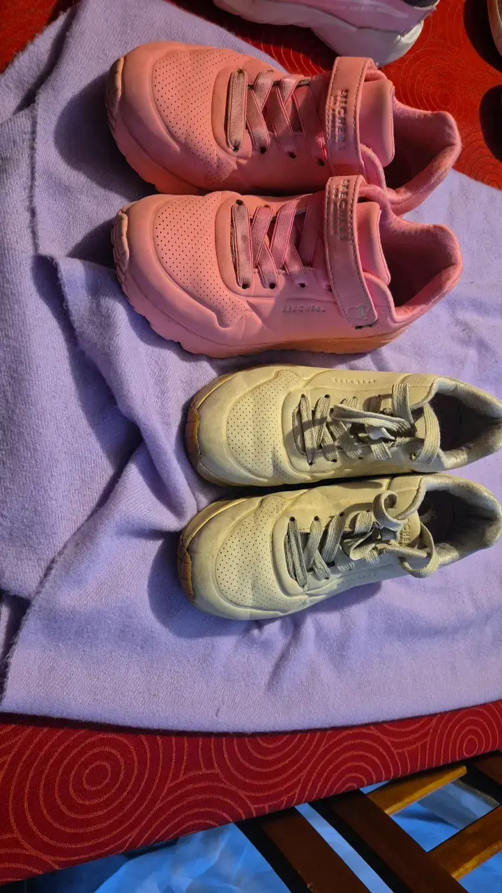 Zapatillas deportivas para niños rosadas y grises - 1