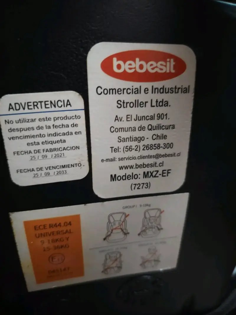 Silla de Auto Bebesit Negra con Detalles Rojos - 4