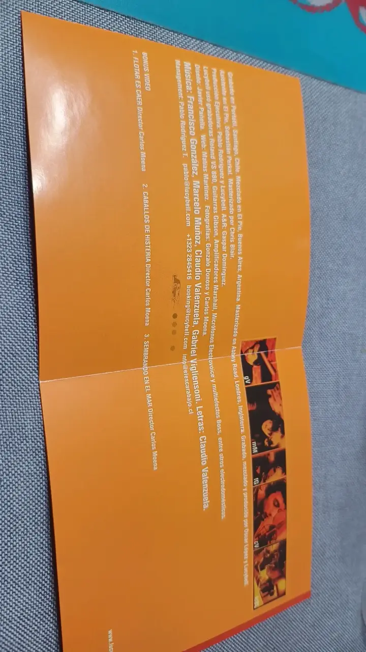 Carátula CD Edición Aniversario Lucybell - 2