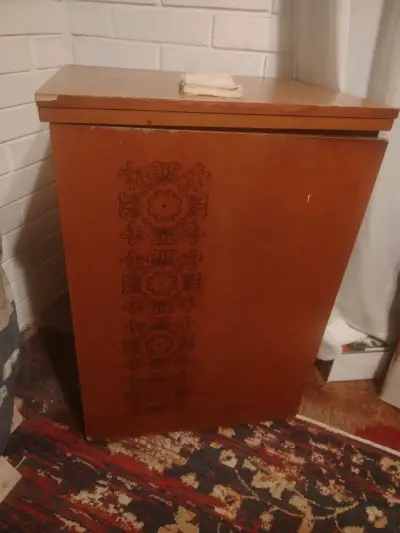 Máquina de Coser Singer 268 con Mueble - miniatura 1