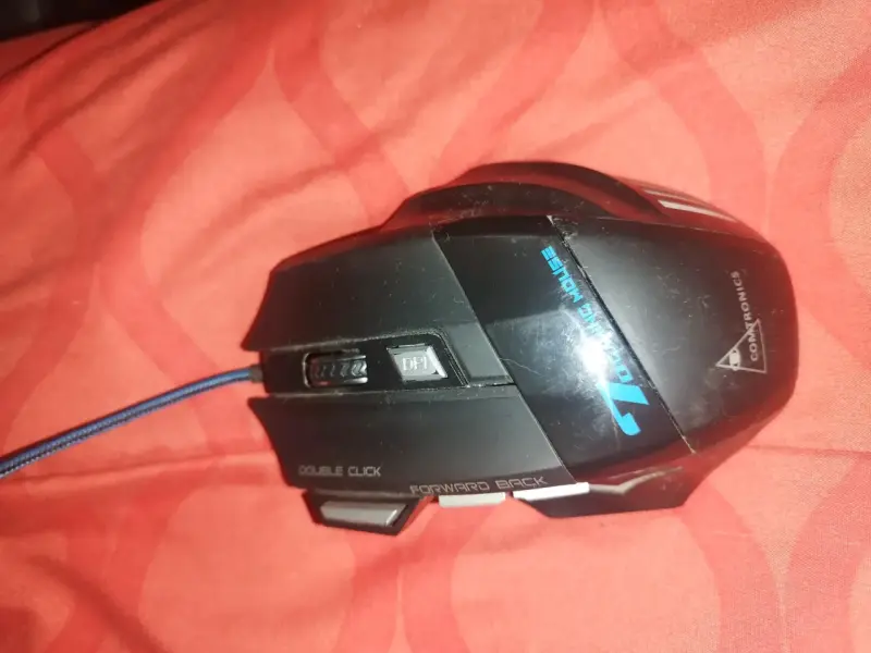 Mouse gamer con cable y luces LED - 2