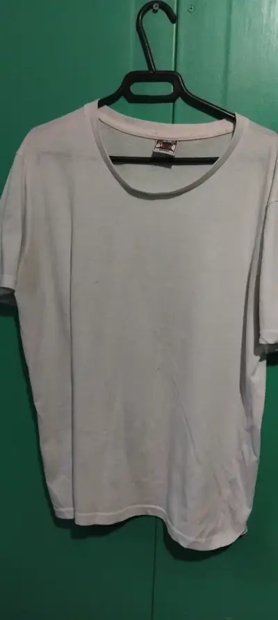 Polera blanca de algodón talla M - miniatura 1
