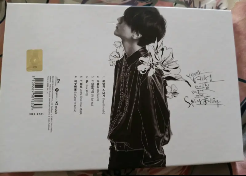 Álbum Spring Falling de Yesung - 2