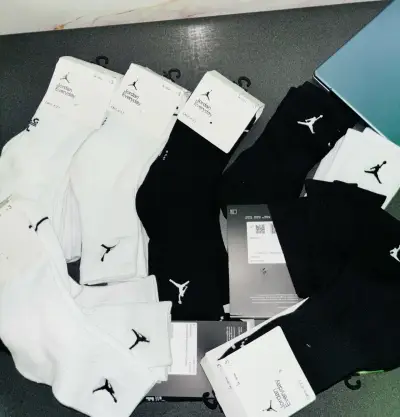 Calcetines Jordan Everyday blancos y negros - miniatura 1
