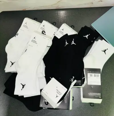 Calcetines Jordan Everyday blancos y negros - miniatura 5