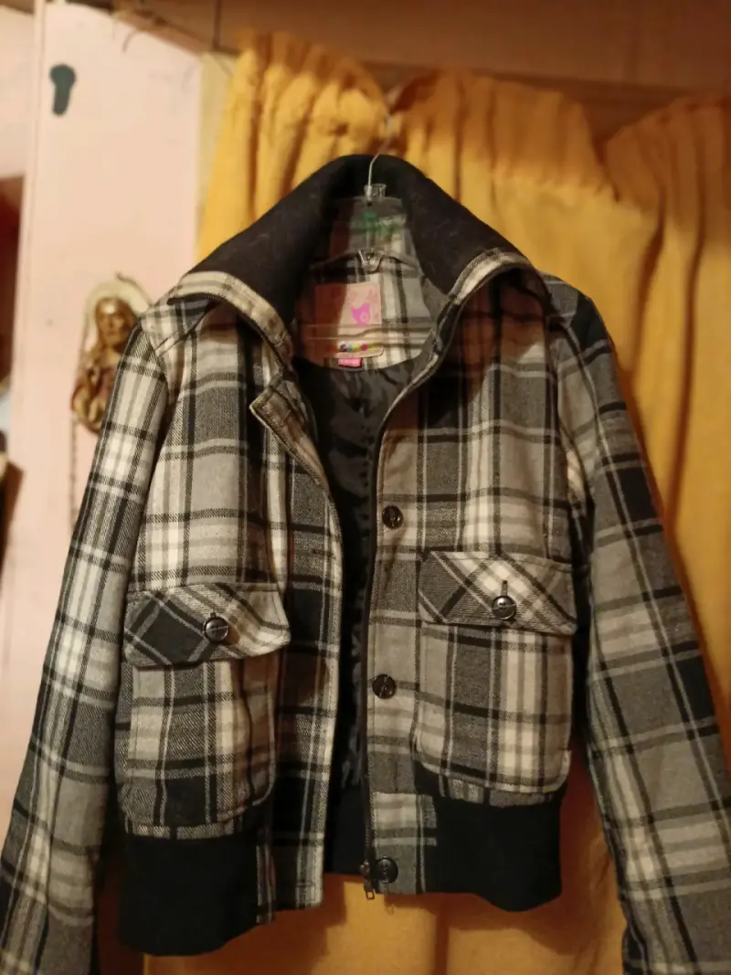Chaqueta de lana a cuadros para mujer