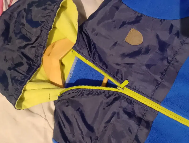 Chaqueta polar azul con capucha para niños - 2