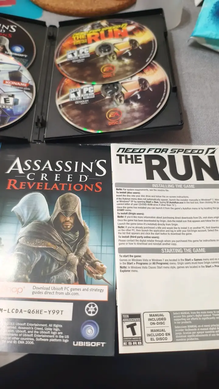 Juegos de PC: Assassin's Creed, PES 20, NFS - 2