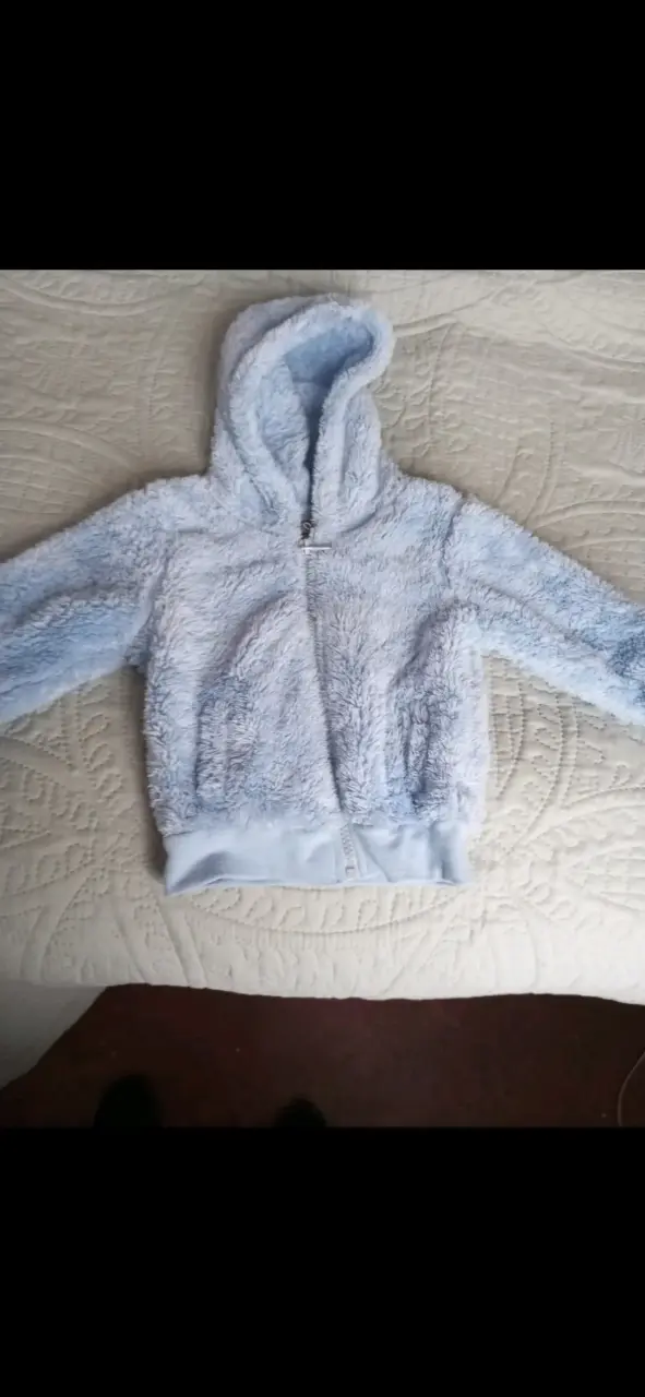 Chaqueta de felpa con capucha para niñas