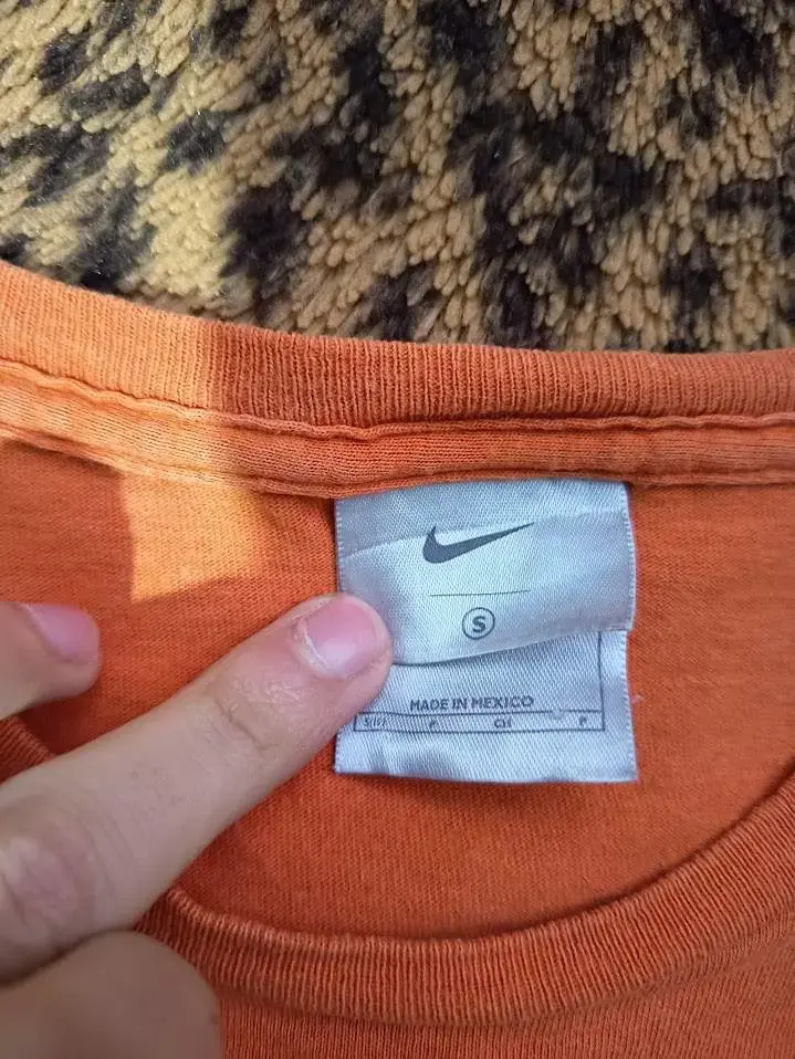 Polera naranja Nike - 3