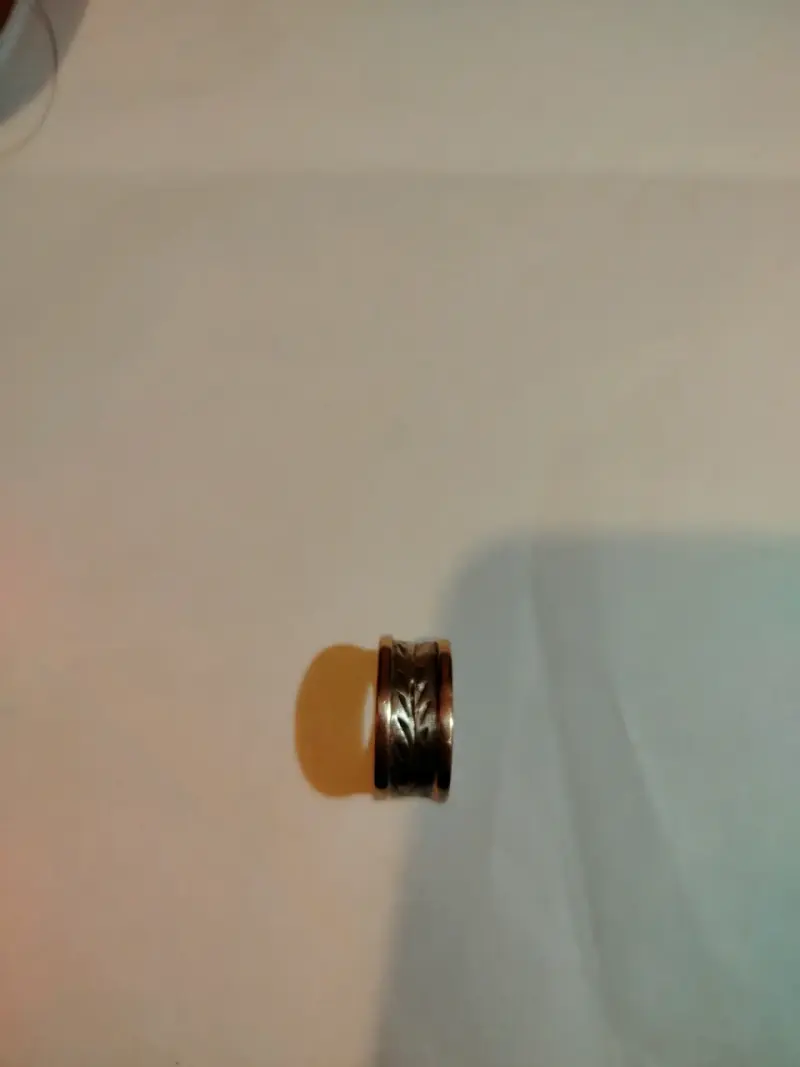 Anillo de plata y oro con diseño grabado - 4