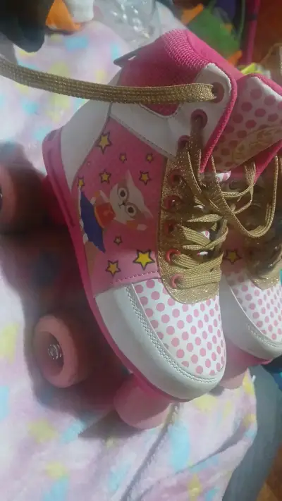 Patines de cuatro ruedas para niña con diseño de búho - miniatura 1