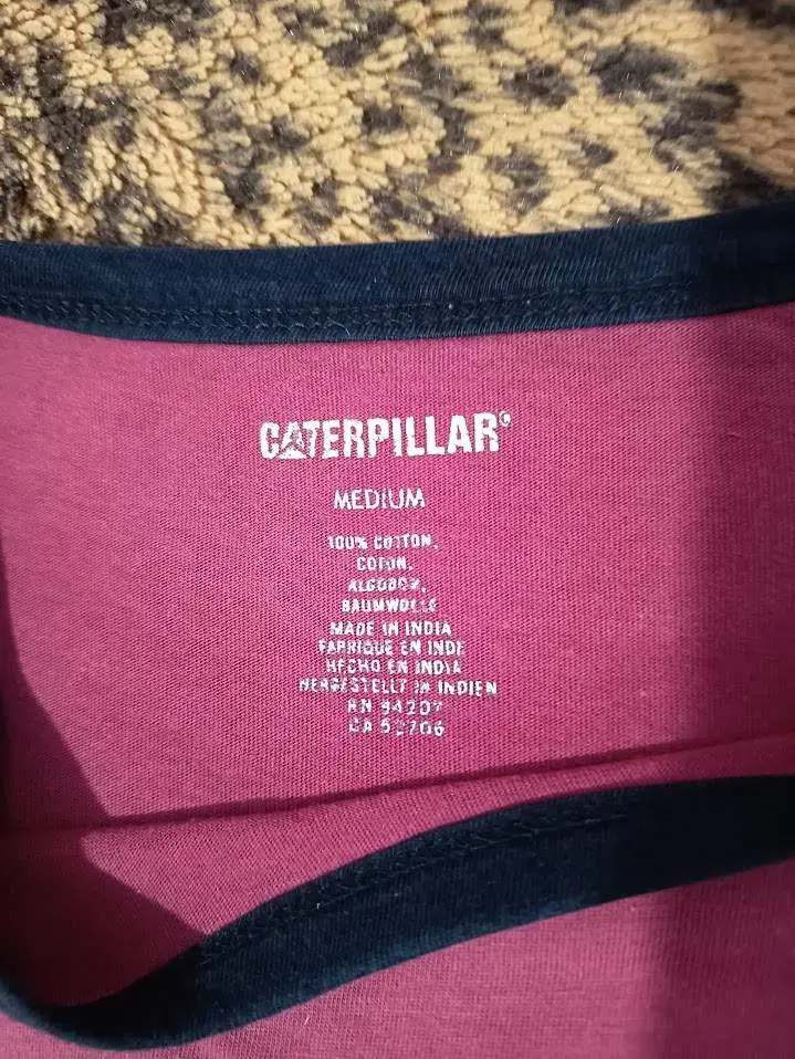 Polera Caterpillar Burdeo - 2
