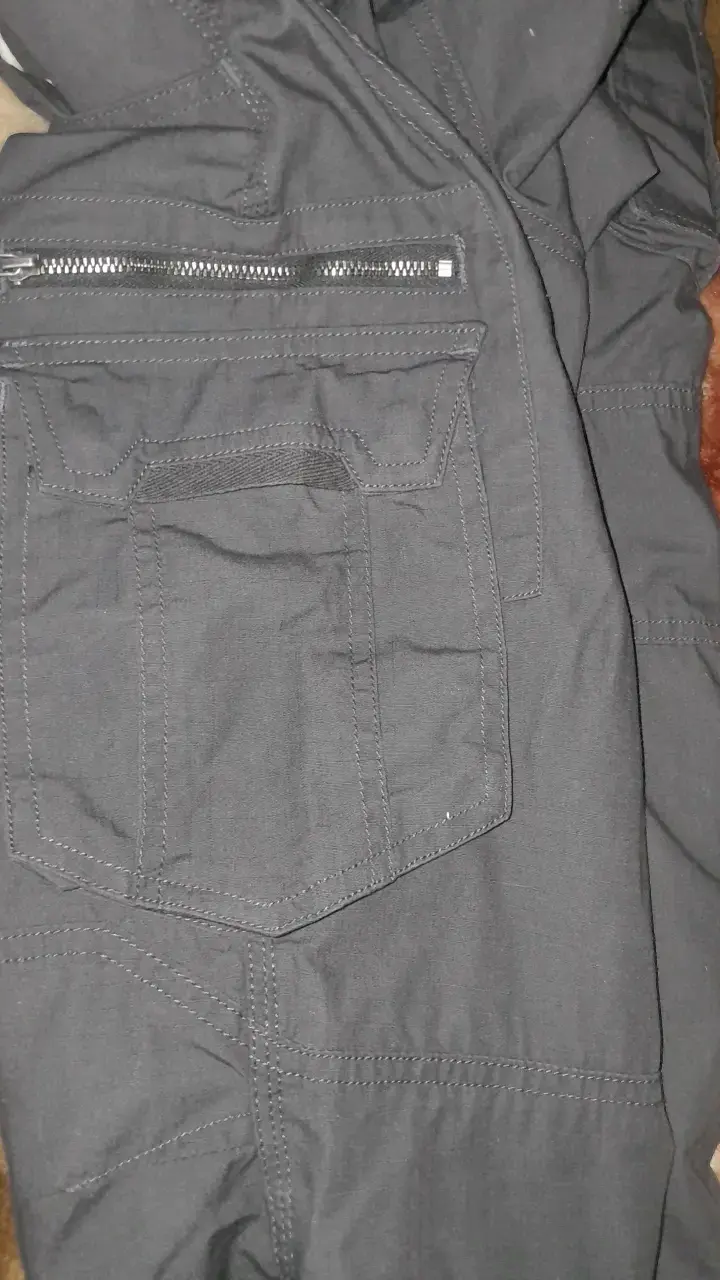 Pantalones cargo gris oscuro para hombre - 4