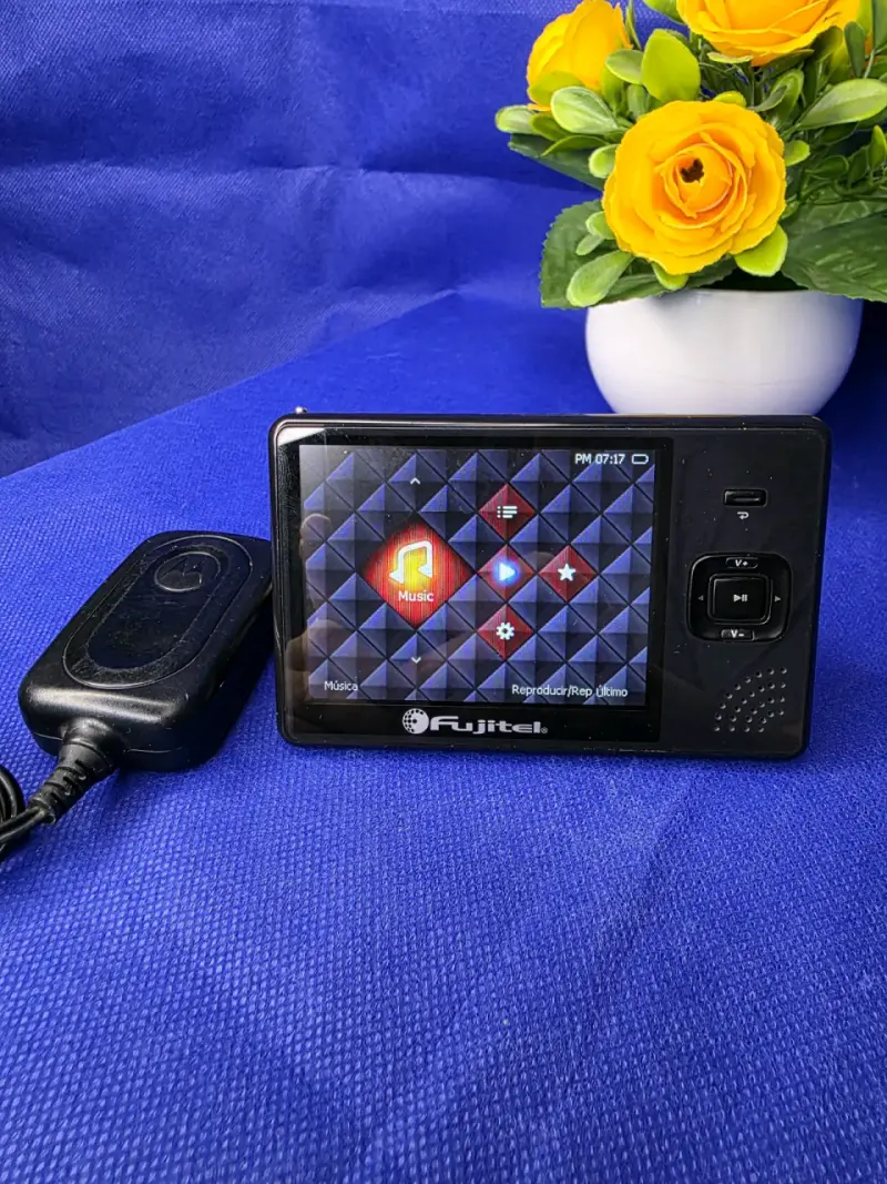 Reproductor multimedia portátil Fujitel - 1
