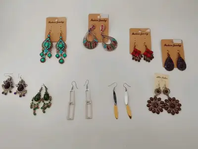 Set de aros y pulseras de moda variados - miniatura 1
