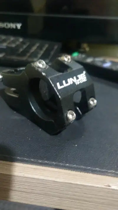 Tee de bicicleta LUNJE negra - miniatura 1