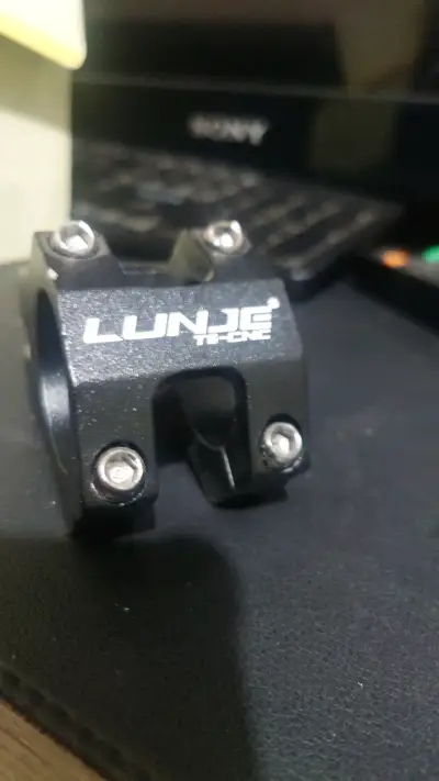 Tee de bicicleta LUNJE negra - miniatura 2