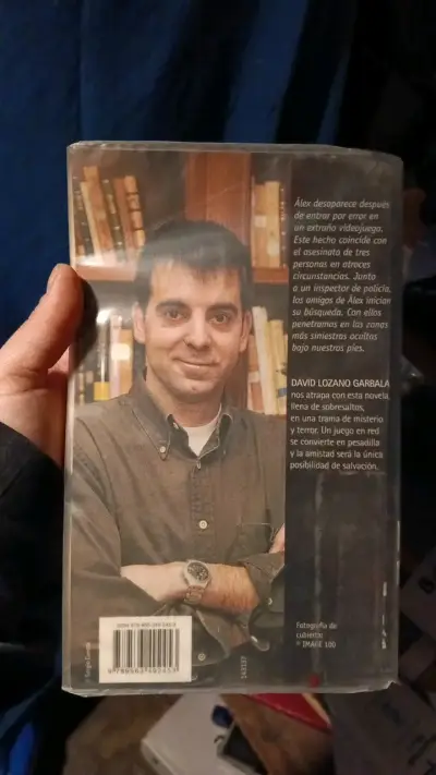 Libro 'Donde Surgen Las Sombras' - miniatura 2
